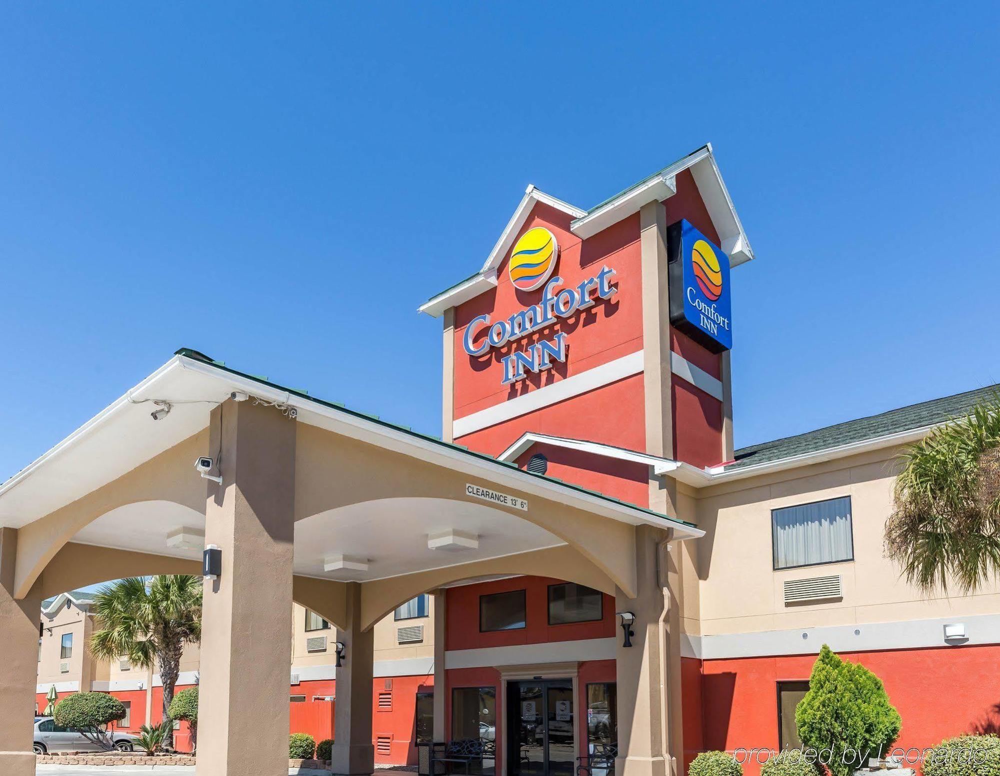 Econo Lodge Inn & Suites East Houston I-10 Exterior photo