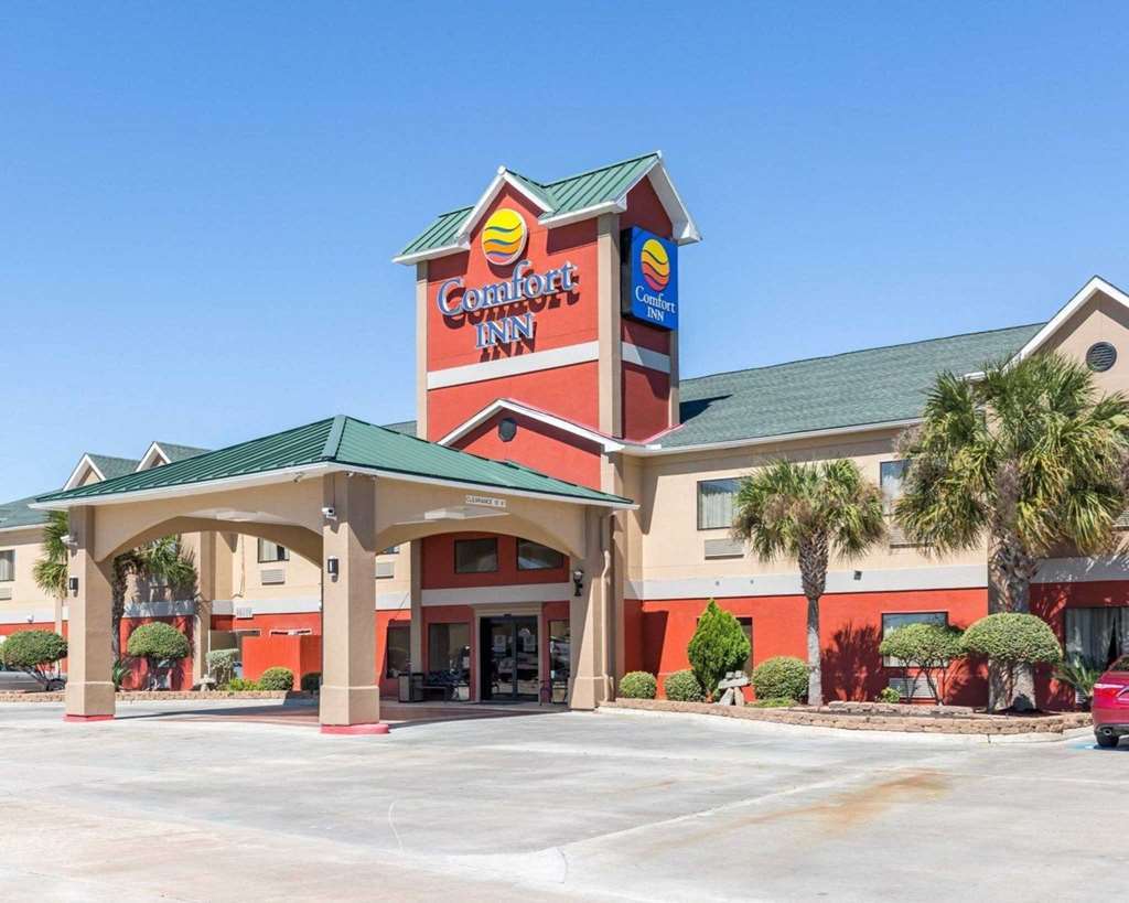 Econo Lodge Inn & Suites East Houston I-10 Exterior photo